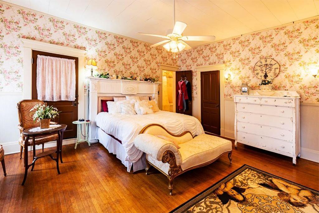 The Lancaster Manor Bed And Breakfast Gainesville Eksteriør bilde